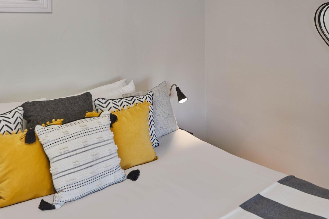 Host & Stay - Princess Place Townhouse Whitby Eksteriør billede