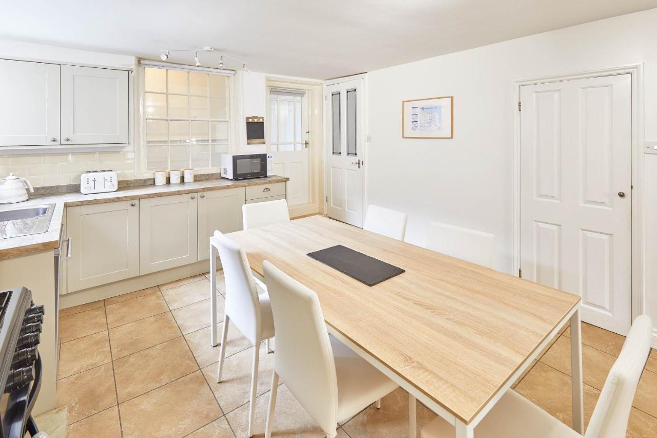 Host & Stay - Princess Place Townhouse Whitby Eksteriør billede