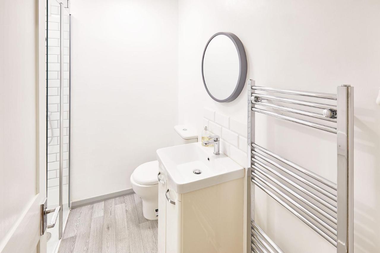 Host & Stay - Princess Place Townhouse Whitby Eksteriør billede