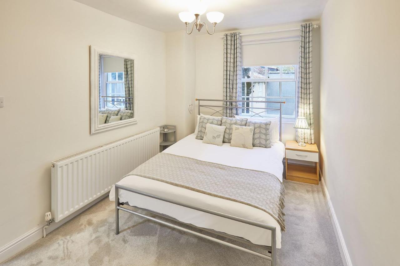 Host & Stay - Princess Place Townhouse Whitby Eksteriør billede